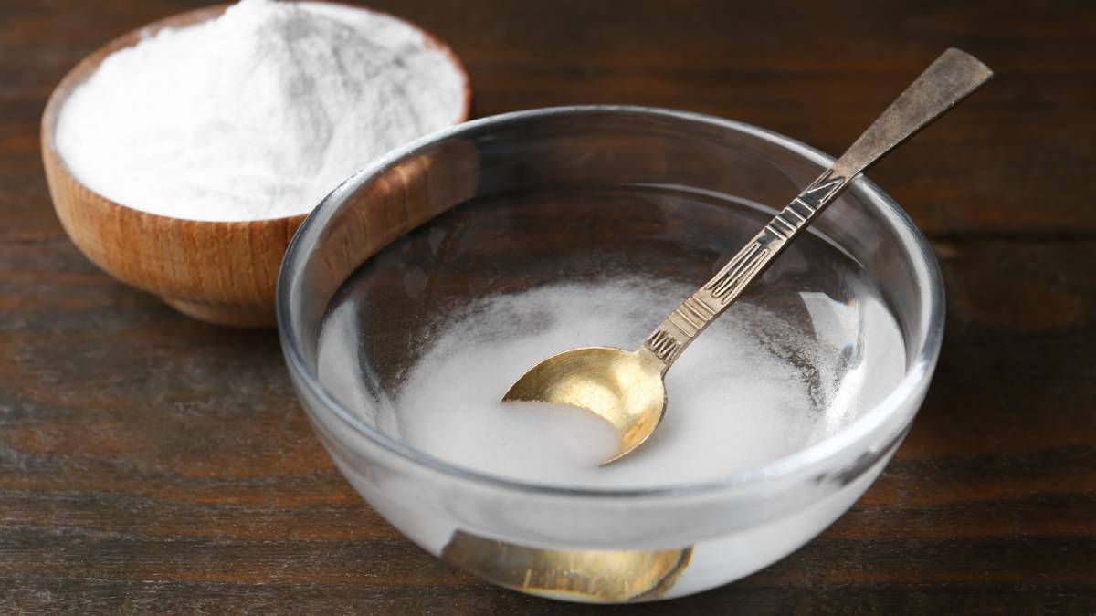 Para qué sirve la mezcla de bicarbonato y agua oxigenada.