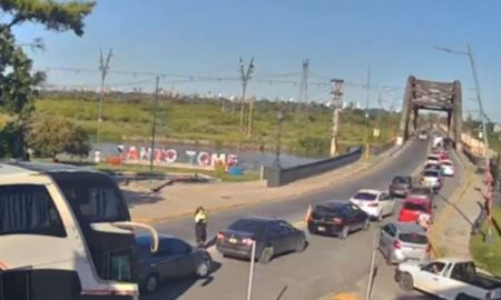 El choque en cadena generó demoras en el tránsito. El choque en cadena generó demoras en el tránsito.