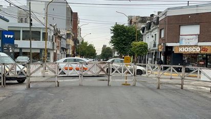 Tránsito complicado por trabajos en pleno centro de Santa Fe: corte total en calle Mendoza