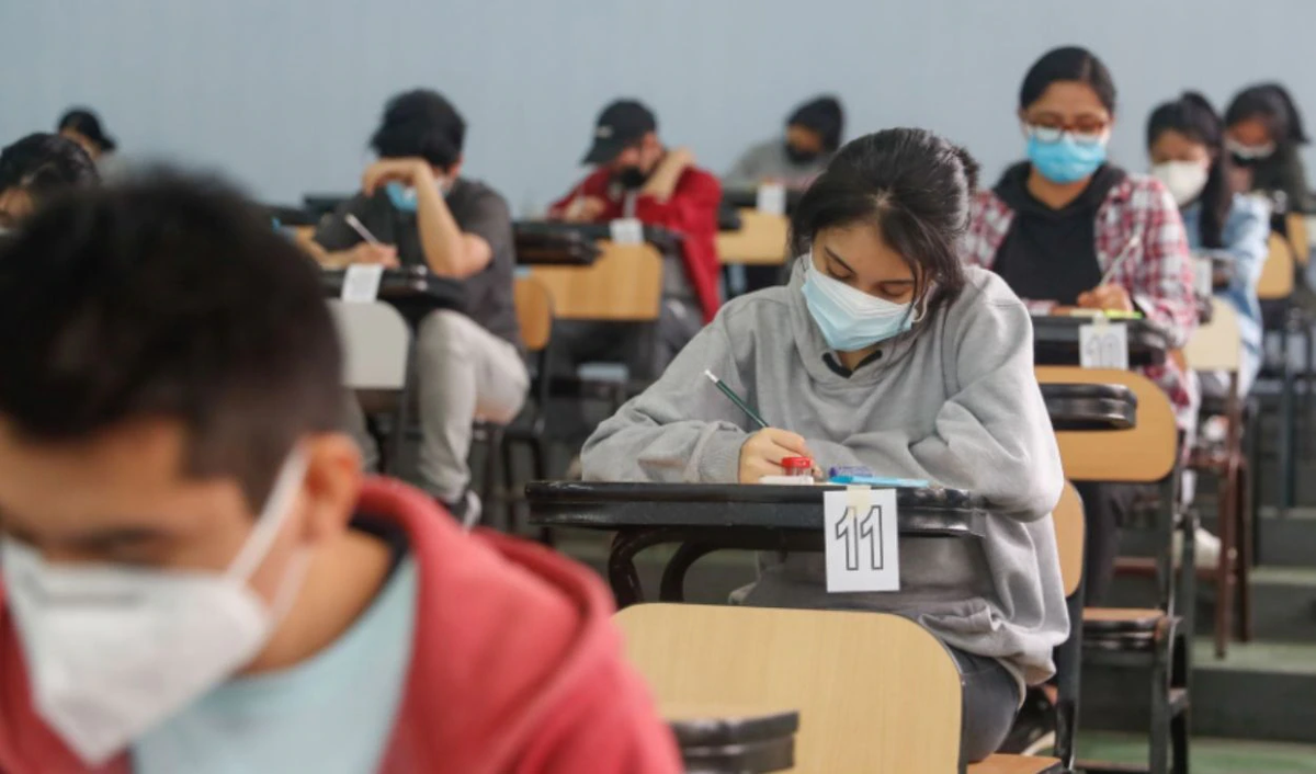 Muchos estudiantes se preparan para el difícil examen desde que son muy pequeños.