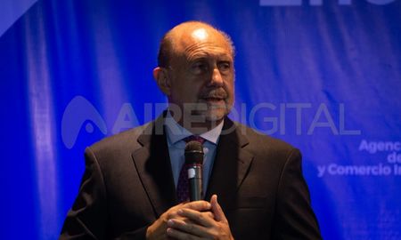 El gobernador Omar Perotti indicó que el deseo es que las clases comiencen el 2 de marzo tal como está estipulado en el calendario escolar oficial de la provincia de Santa Fe. El gobernador Omar Perotti indicó que el deseo es que las clases comiencen el 2 de marzo tal como está estipulado en el calendario escolar oficial de la provincia de Santa Fe.