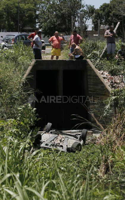 Accidentes en racha: en menos de una hora tres autos volcaron en Santa Fe este sábado