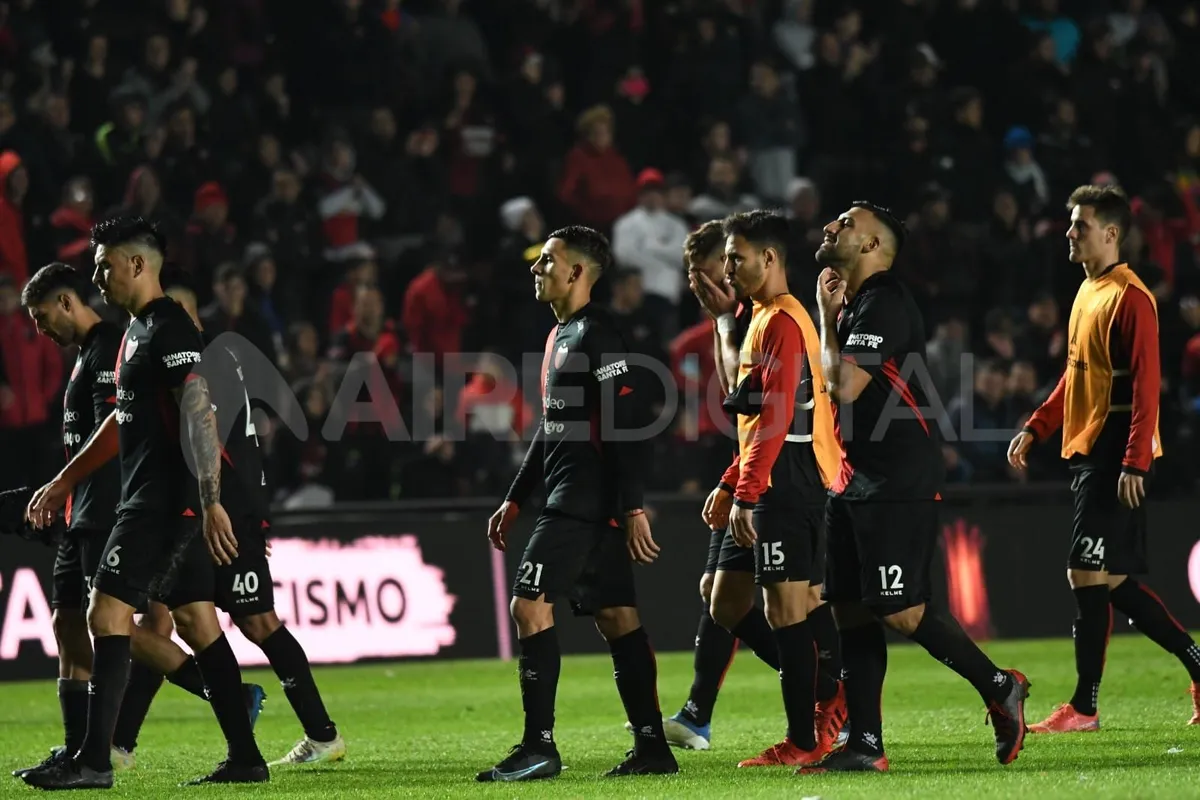 Club Atlético Colón perdió con Talleres y quedó eliminado de la Copa Conmebol Libertadores.