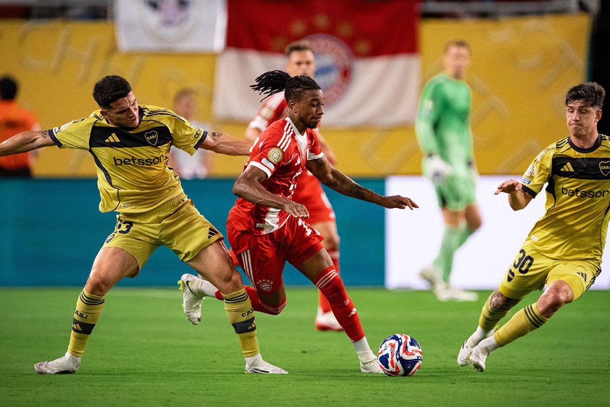 Michael Olise anotó el segundo tanto del BAyern Munich ante Boca