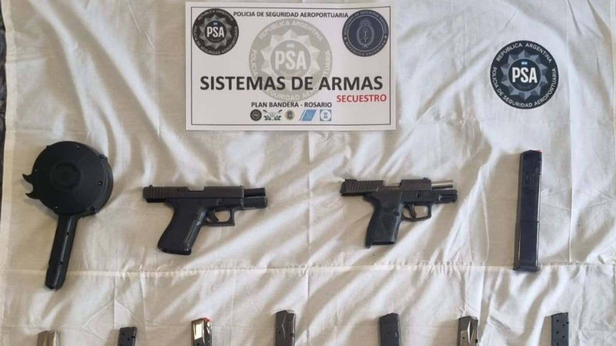 Armas secuestradas por los agentes de la PSA. Armas secuestradas por los agentes de la PSA.