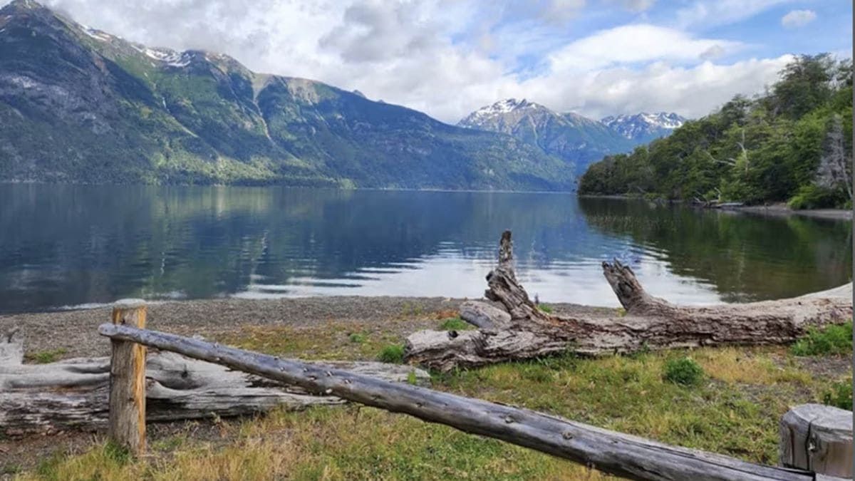 Además, Villa Lago Rivadavia está enclavado en una zona de praderas y rodeado de montañas, por lo que su paisaje se asemeja a las Highlands de Escocia. Además, Villa Lago Rivadavia está enclavado en una zona de praderas y rodeado de montañas, por lo que su paisaje se asemeja a las Highlands de Escocia.