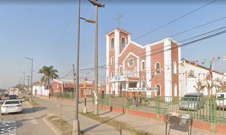 El accidente ocurrió en frente de la parroquia Nuestra Señora del Tránsito de Santa Fe. El accidente ocurrió en frente de la parroquia Nuestra Señora del Tránsito de Santa Fe.