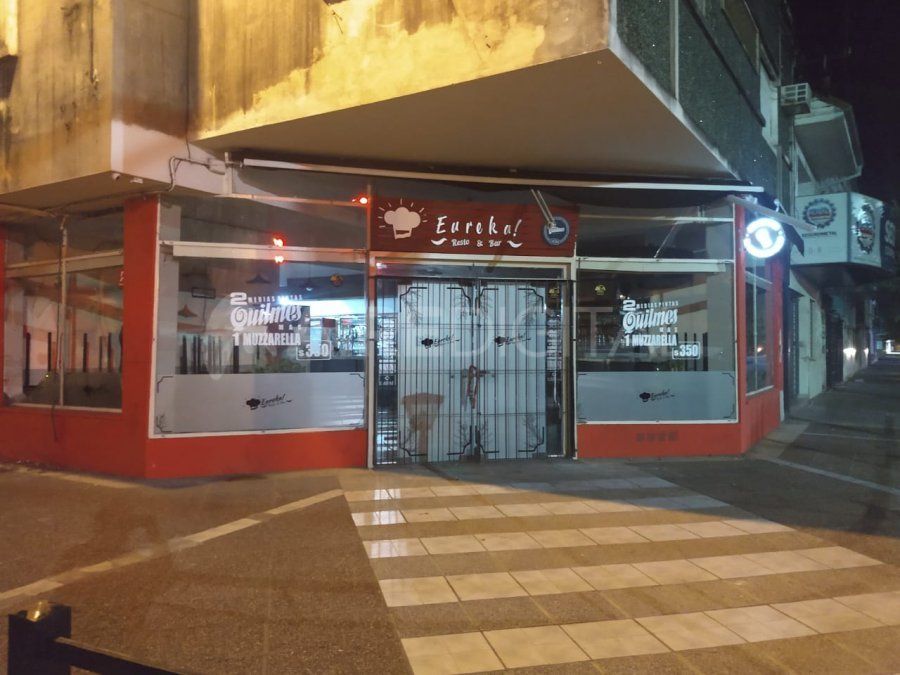El bar abri&oacute; el 14 de marzo