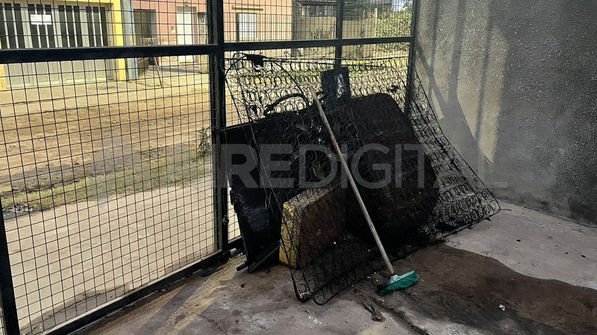 Ariana es enfermera y vive junto a su hija de 19 años