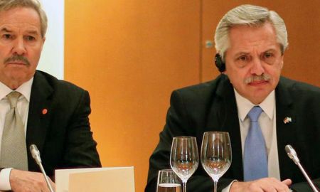 Argentina vuelve a fijar una postura polémica frente a Gobiernos cuestionados por la comunidad internacional. Argentina vuelve a fijar una postura polémica frente a Gobiernos cuestionados por la comunidad internacional.