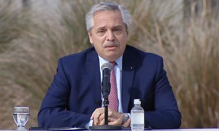 Toda nuestra energía está en vacunar, en crear trabajo, en encender la economía, aseguró el presidente. Toda nuestra energía está en vacunar, en crear trabajo, en encender la economía, aseguró el presidente.
