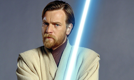 Ewan McGregor, de Star Wars, fue grabado mientras comía un alto guiso en un pueblito de La Rioja Ewan McGregor, de Star Wars, fue grabado mientras comía un alto guiso en un pueblito de La Rioja