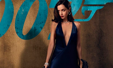 Esto también impulsó la idea de que el nuevo 007 sea una mujer, pero la producción de Bond, tanto como Daniel Craig, piensan que es más rico y valioso crear personajes originales y mejores para las mujeres que simplemente cambiar el género del personaje. Esto también impulsó la idea de que el nuevo 007 sea una mujer, pero la producción de Bond, tanto como Daniel Craig, piensan que es más rico y valioso crear personajes originales y mejores para las mujeres que simplemente cambiar el género del personaje.