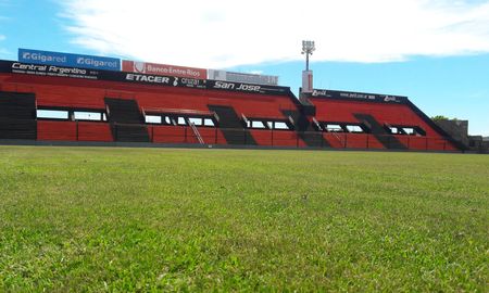 Patronato le prestará las instalaciones del club al Club Atlético Colón. Patronato le prestará las instalaciones del club al Club Atlético Colón.