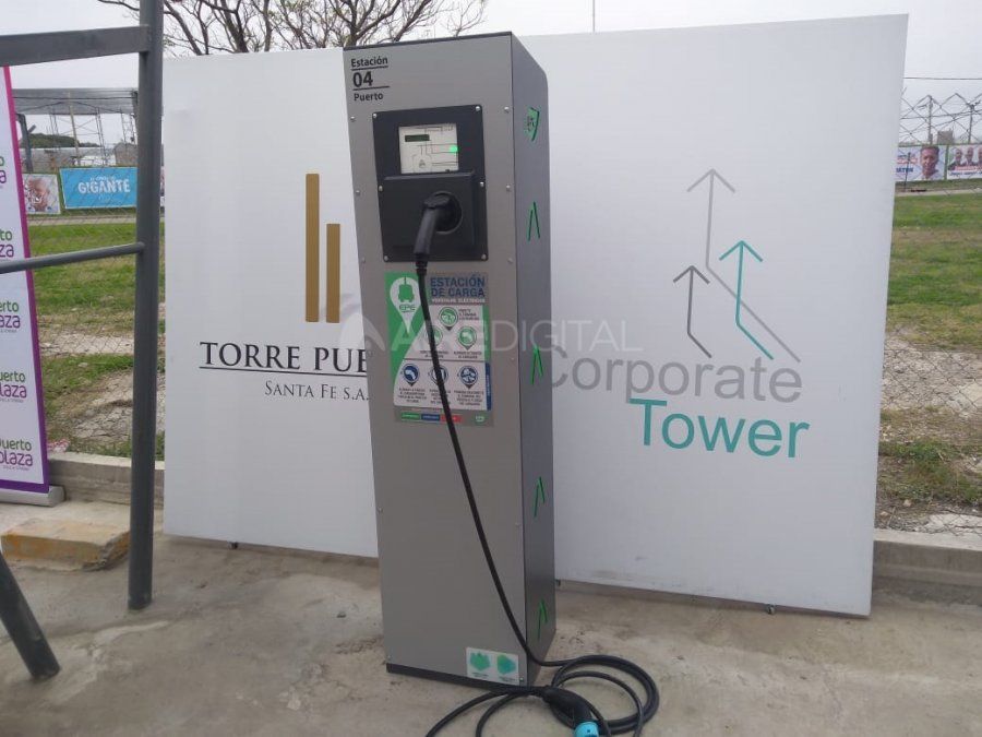 Inauguraron la primera terminal de carga de autos eléctricos en Santa Fe