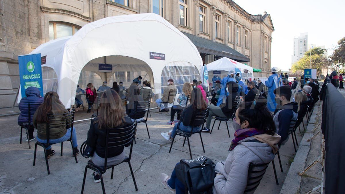 Así fue la convocatoria en la Estación Belgrano el primer día de testeos masivos.