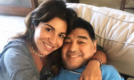 En sus redes, Gianinna Maradona publicó un posteo donde lamentó no haber frenado al último entorno del Diez.