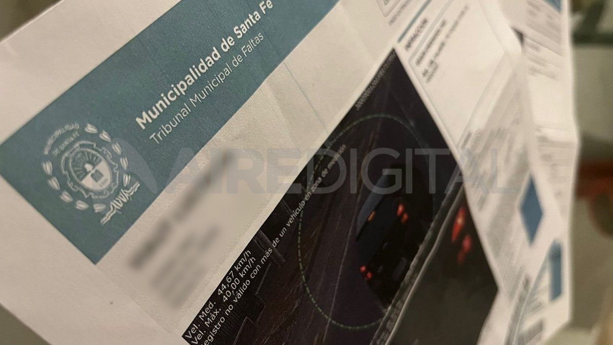 Los valores de la multa registrada en el radar de Marcial Candioti al 2700 oscilan entre los 17.000 y los 27.000 pesos. Los valores de la multa registrada en el radar de Marcial Candioti al 2700 oscilan entre los 17.000 y los 27.000 pesos.