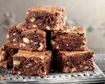 Cómo hacer la receta de brownies con chips de chocolate blanco SIN TACC de Maru Botana Cómo hacer la receta de brownies con chips de chocolate blanco SIN TACC de Maru Botana