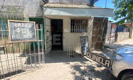 Robaron en una agencia de quiniela en Castañaduy 6800. Robaron en una agencia de quiniela en Castañaduy 6800.