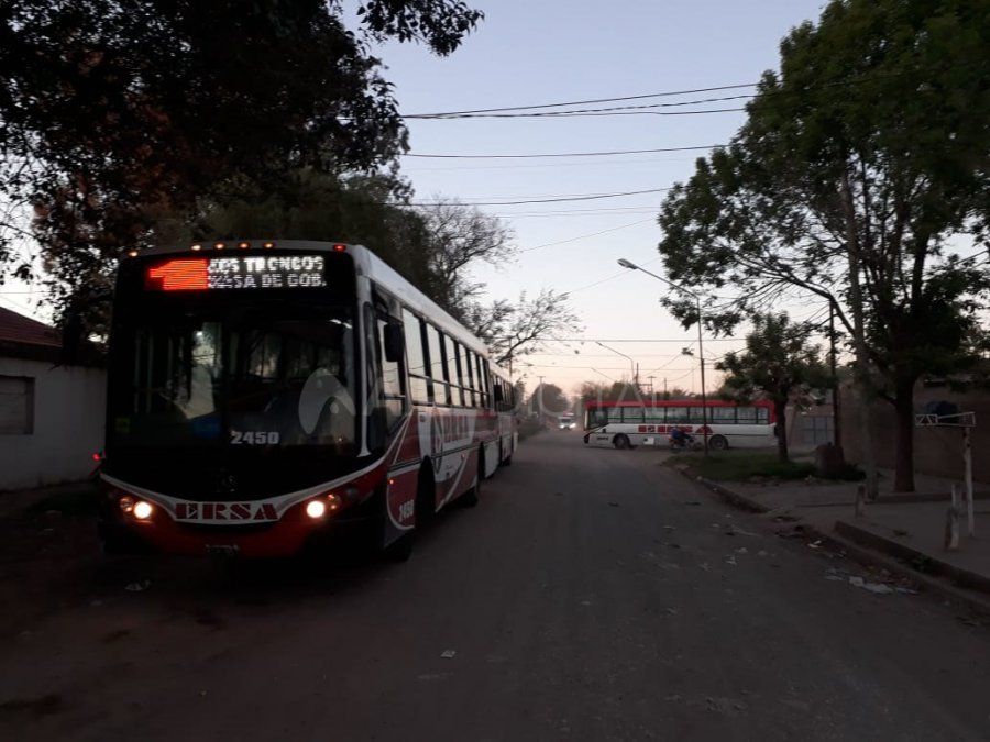 El finde largo sigue sin colectivos durante la noche
