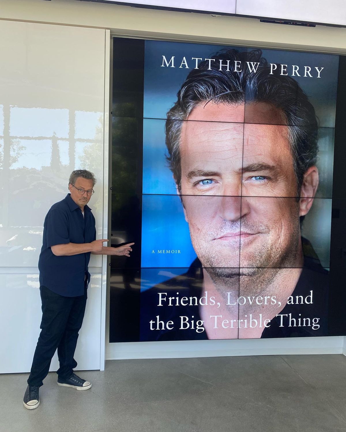 Matthew Perry había lanzado un libro, donde dio detalles inéditos de las grabaciones de "Friends". Matthew Perry había lanzado un libro, donde dio detalles inéditos de las grabaciones de "Friends".