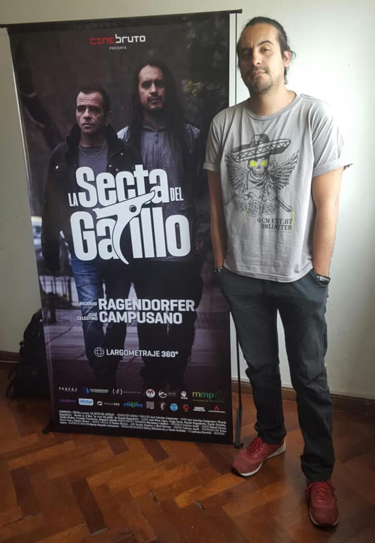 Sarria participó en producciones como "La venganza de Ambar", "La secta del gatillo" y "Hombres de piel dura". Sarria participó en producciones como "La venganza de Ambar", "La secta del gatillo" y "Hombres de piel dura".