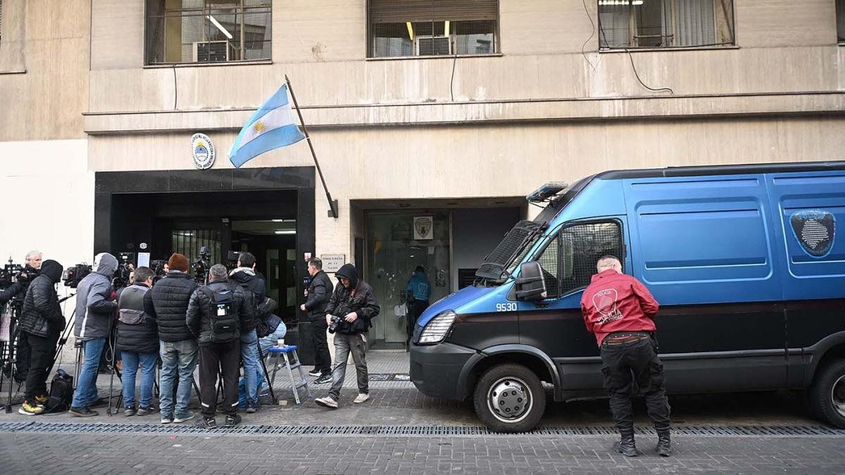 El juicio se realiza en el Tribunal Oral en lo Criminal de Buenos Aires El juicio se realiza en el Tribunal Oral en lo Criminal de Buenos Aires