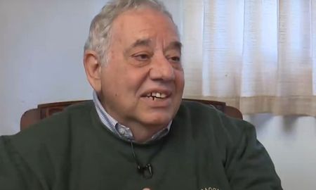 Lucho Catania fue el histórico conductor de Entre Mate y Mate. Lucho Catania fue el histórico conductor de Entre Mate y Mate.