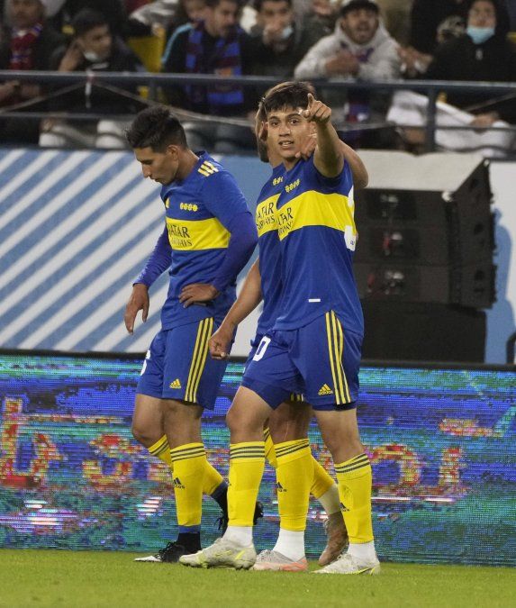 Boca le ganó a Barcelona en los penales y se quedó con la Maradona Cup