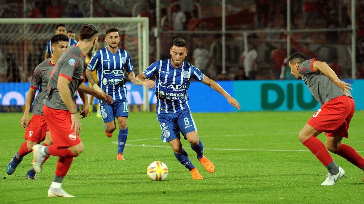 Independiente visita a Godoy Cruz con el objetivo de romper la mala racha en Mendoza