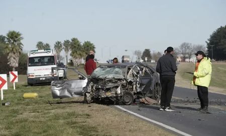 Tras la tragedia, se activó la intervención de un helicóptero sanitario de Rosario, trabajó el personal del Destacamento 3, Bomberos de Villa Mugueta y de la concesión vial de ruta 14. Tras la tragedia, se activó la intervención de un helicóptero sanitario de Rosario, trabajó el personal del Destacamento 3, Bomberos de Villa Mugueta y de la concesión vial de ruta 14.