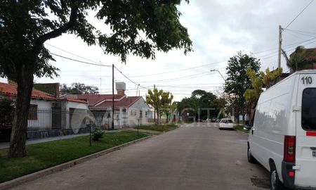 violenta entradera en barrio guadalupe: lo amenazaron de muerte con un arma en la cabeza violenta entradera en barrio guadalupe: lo amenazaron de muerte con un arma en la cabeza