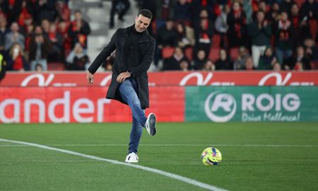 Lionel Scaloni fue reconocido en Mallorca por el título del Mundo obtenido con la Selección Argentina en Qatar 2022.