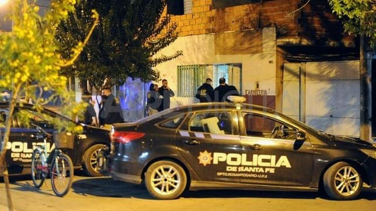 Homicidio en Rosario: encontraron muerto a balazos a un hombre dentro de un automóvil&nbsp;