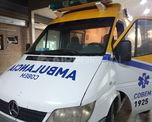 La ambulancia del Cobem en la que circulaban los dos trabajadores baleados el 28 de mayo