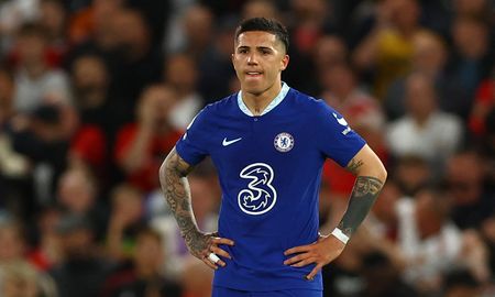 Chelsea compite con otro gigante de Europa para conseguir la última gran incorporación del mercado de pases. Chelsea compite con otro gigante de Europa para conseguir la última gran incorporación del mercado de pases.
