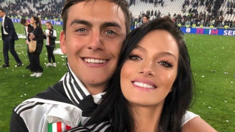 Oriana Sabatini le dedicó un romántico mensaje en redes a Paulo Dybala por el aniversario y mostró el íntimo festejo.