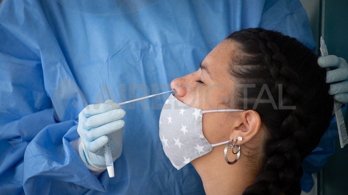 Los casos de covid aumentaron un 122% en Santa Fe.