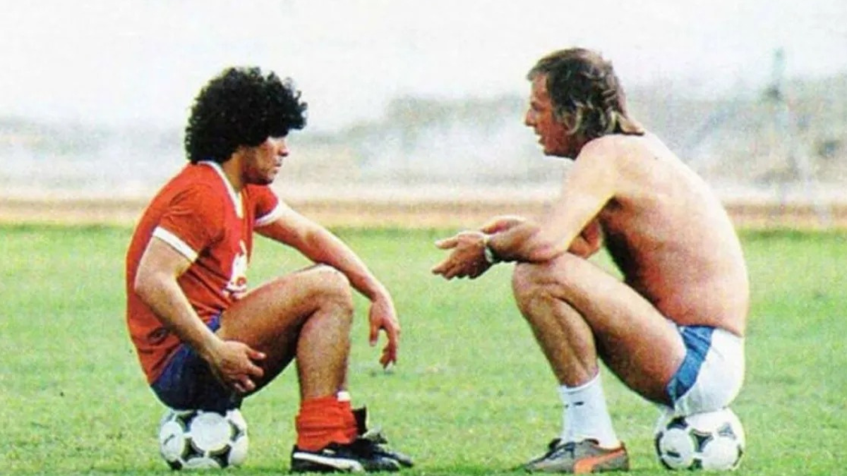Desde la cuenta de Diego Maradona despidieron César Menotti: la historia detrás de la foto.