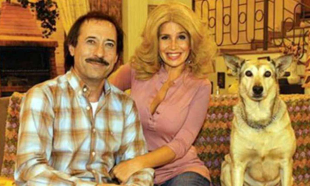 A 15 años del último capítulo de la sitcom, Flor Peña fue sorprendida en su programa y no dudó en convertirse nuevamente en Moni Argento. A 15 años del último capítulo de la sitcom, Flor Peña fue sorprendida en su programa y no dudó en convertirse nuevamente en Moni Argento.