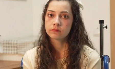 Noelia Castillo, la joven parapléjica de Barcelona, anuncia que recibirá la eutanasia. Noelia Castillo, la joven parapléjica de Barcelona, anuncia que recibirá la eutanasia.