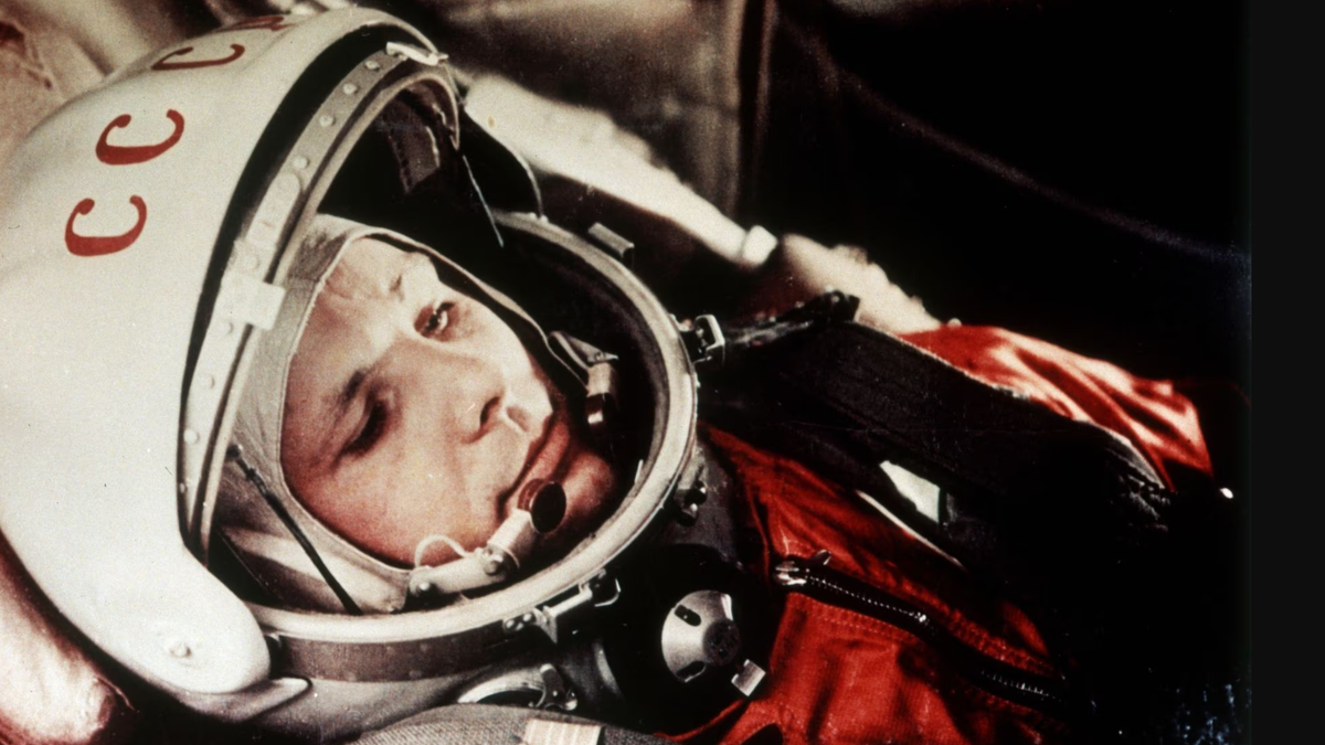 Efemérides del 12 de abril en 1961, Yuri Gagarin se convierte en el