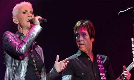 Roxette fue un dúo sueco de pop rock formado por la cantante Marie Fredriksson (fallecida) y el cantante y compositor Per Gessle Roxette fue un dúo sueco de pop rock formado por la cantante Marie Fredriksson (fallecida) y el cantante y compositor Per Gessle