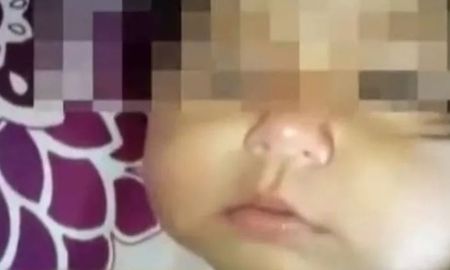 video: se grabo golpeando a su beba de cuatro meses, subio los videos a las redes y termino presa video: se grabo golpeando a su beba de cuatro meses, subio los videos a las redes y termino presa