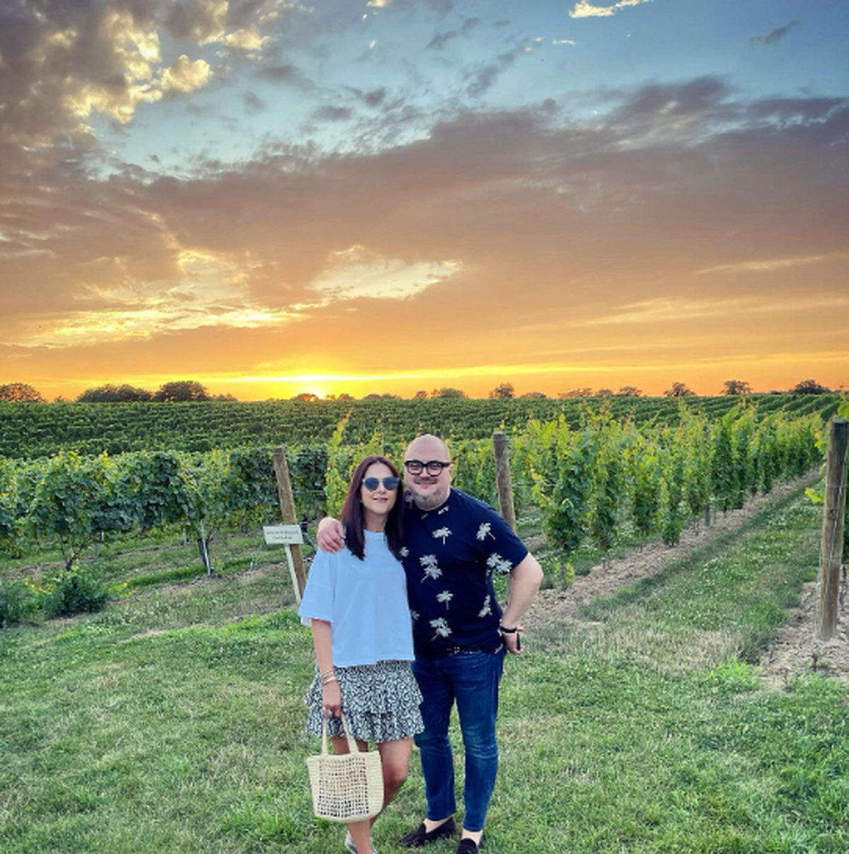 Rodolfo de MasterChef y su hermana en un exclusivo viñedo de Estados Unidos. Rodolfo de MasterChef y su hermana en un exclusivo viñedo de Estados Unidos.