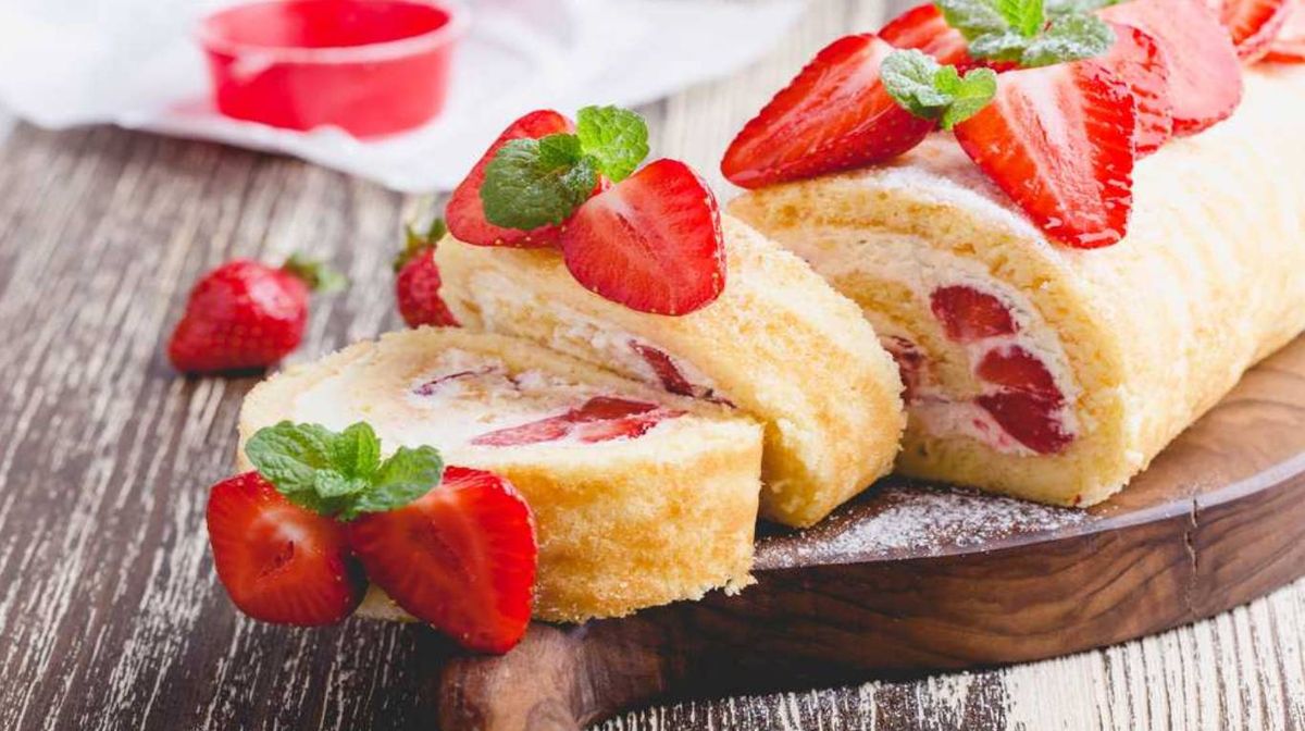 Postre fácil de bananas y frutillas