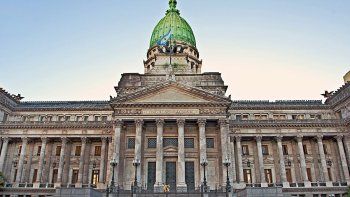 El Senado postergará hasta la próxima semana el debate del proyecto de reforma laboral debido a que el Gobierno nacional aún no giró el proyecto a la Cámara alta.