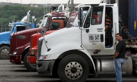 el gremio de camioneros pide el 27% de aumento el gremio de camioneros pide el 27% de aumento