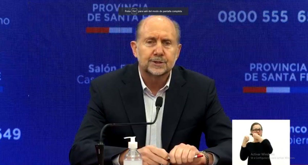 Omar Perotti dijo que es el momento de estar más alertas que nunca para reducir los contagios de coronavirus.